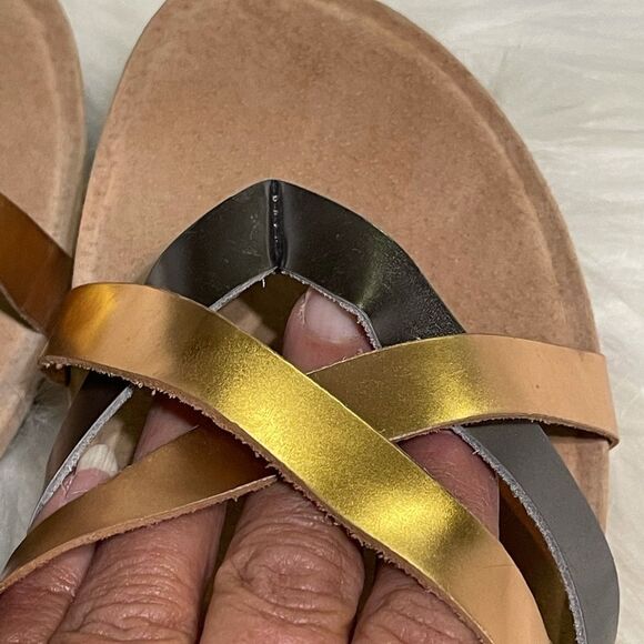 UGG gold wedge cork sandals, size 10‎ - Picture 12 of 13